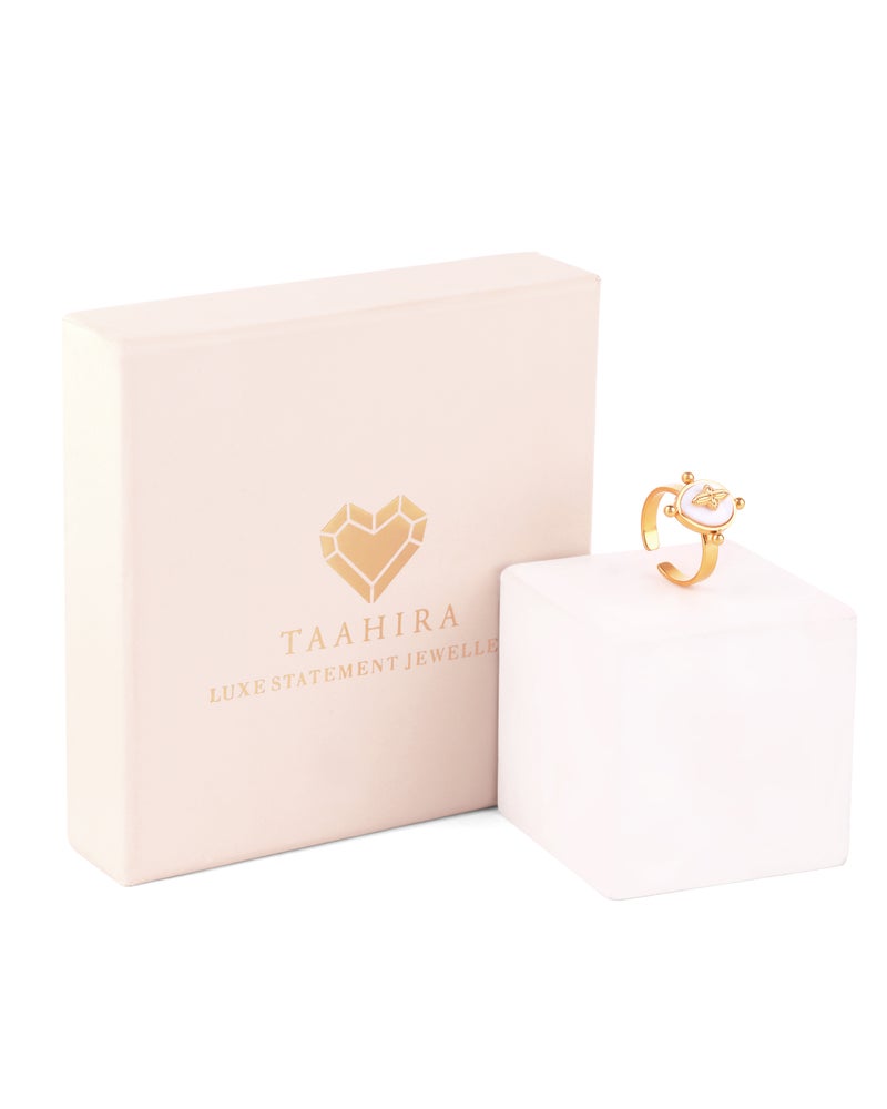 TAAHIRA Vintage Pearl Geometric Ring - Image 3